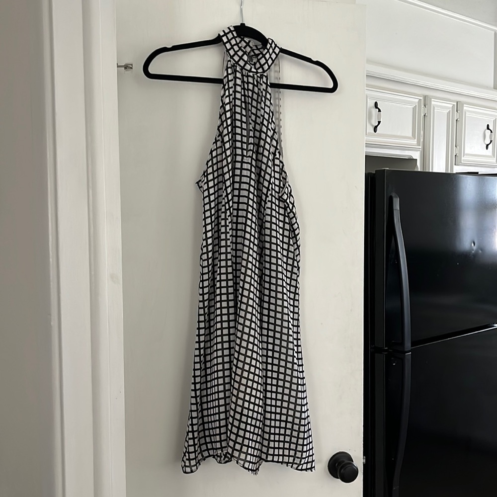 PROFESSIONAL DRESS